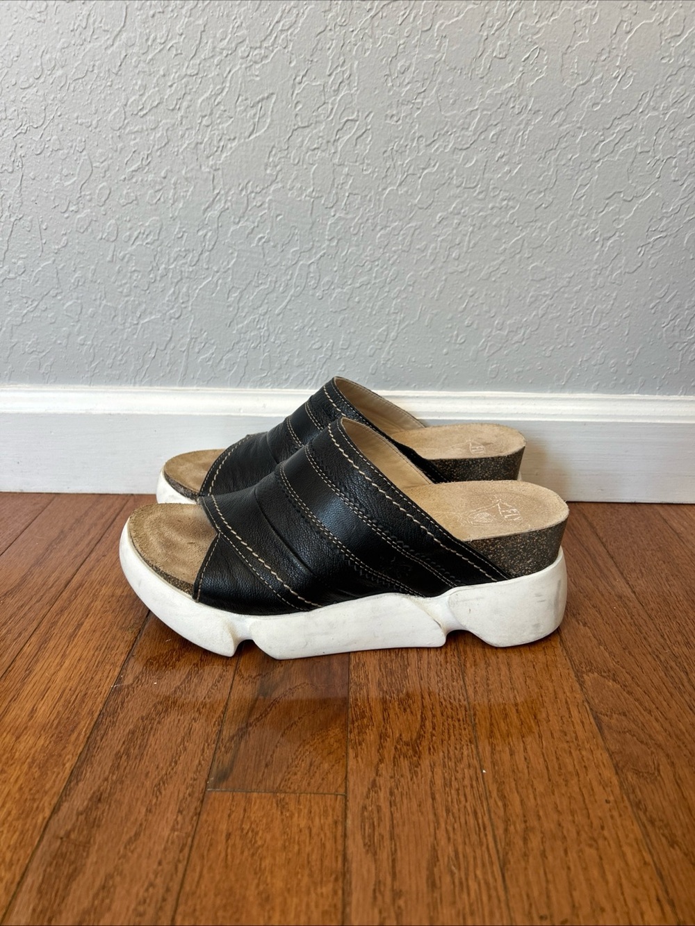 Fly London Slides Sandals Platform Shoes EU 38 Women’s Size 7.5-8 Black